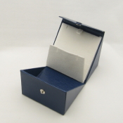 Pellaq, snap front, open_1