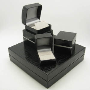 Assorted dome top boxes