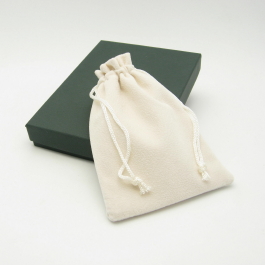 #P45 Large Reveal Pouch